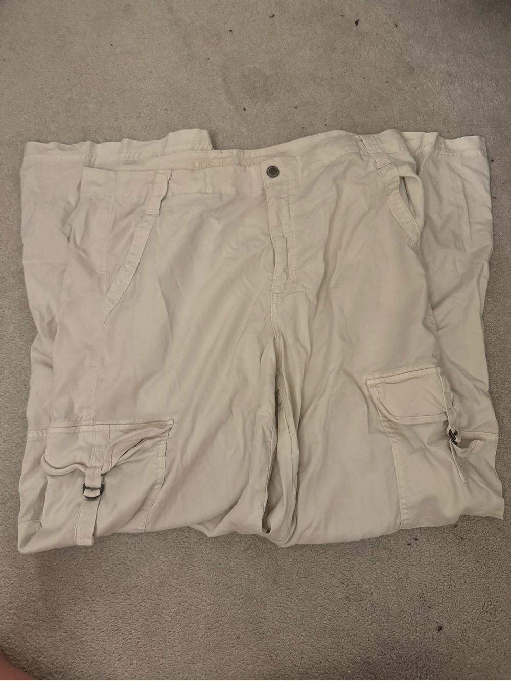 Women’s Cargo Pants in Cream - Classic Utility Style